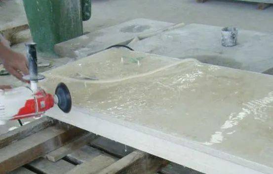 从旧时光到新潮流 水磨石如何以石材加工新姿态惊艳回归